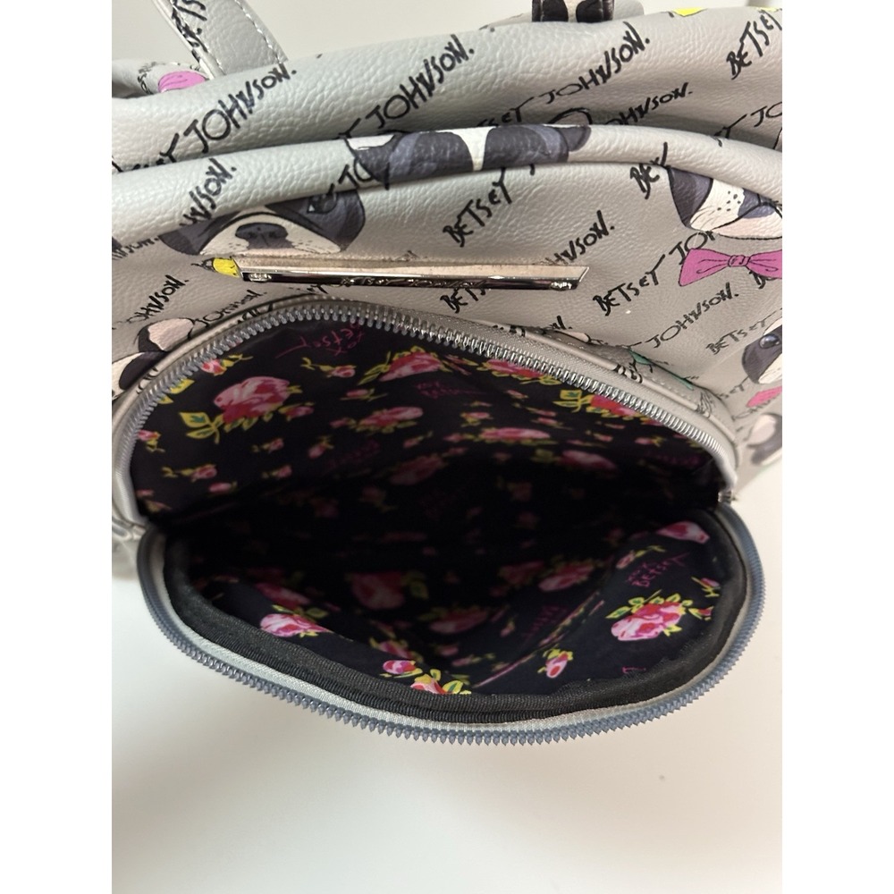 Betsey Johnson, French Bulldog Bowtie Backpack - Picture 6 of 6